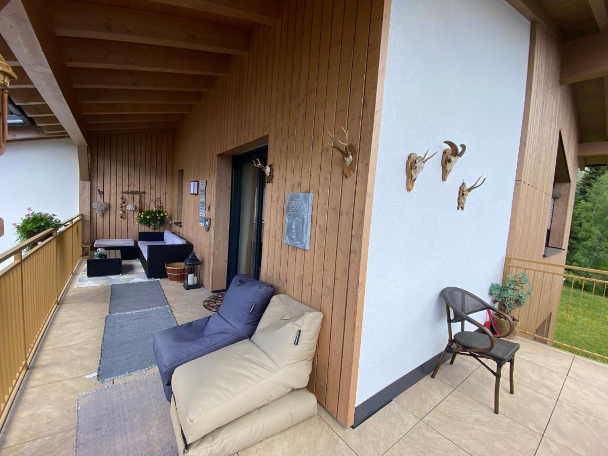 ラムサウ・アム・ダッハシュタインModerne Kaminstubeアパートメント エクステリア 写真